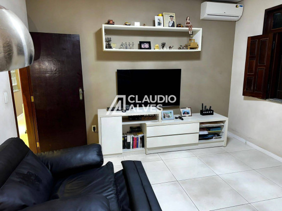 Imagem Casa com 4 Quartos à Venda, 300 m² em Cidade Nova - Feira De Santana