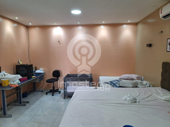 Imagem Casa com 5 Quartos à Venda,  em Acaracuzinho - Maracanaú