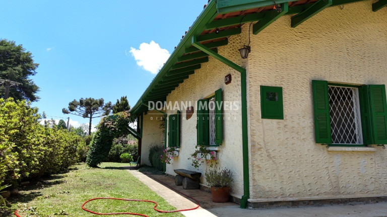 Imagem Casa com 4 Quartos à Venda, 165 m² em Região De Capivari - Campos Do Jordão Imagem Casa com 4 Quartos à Venda, 165 m² em Região De Capivari - Campos Do Jordão