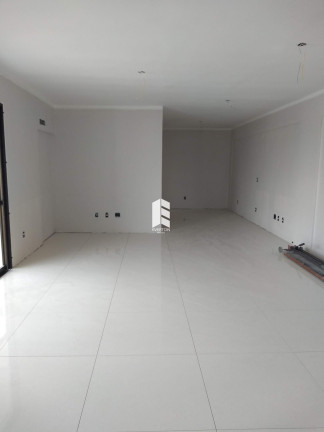 Imagem Cobertura com 4 Quartos à Venda, 210 m² em Nossa Senhora Medianeira - Santa Maria