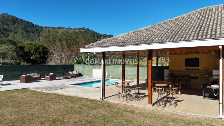 Imóvel com 4 Quartos à Venda, 200 m² em Região Dos Mellos - Campos Do Jordão