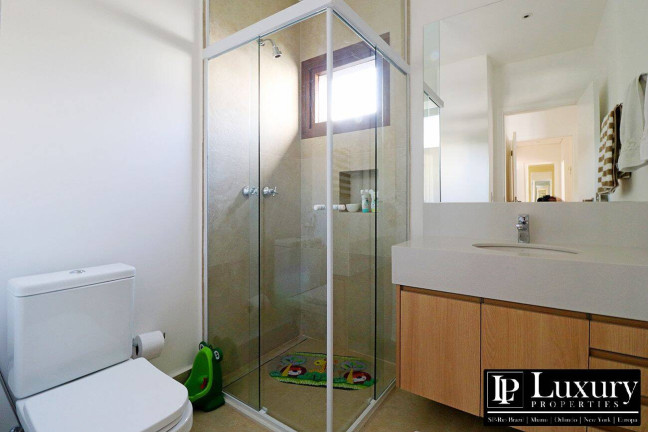 Imagem Casa com 3 Quartos à Venda, 250 m² em Vila Nova Conceição - São Paulo