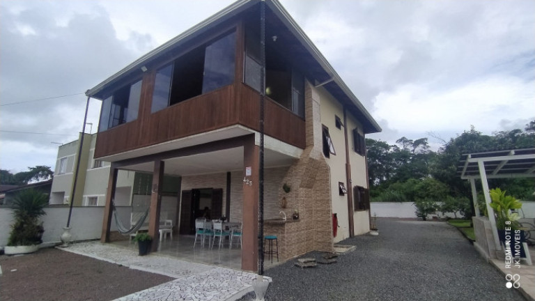 Imagem Sobrado com 5 Quartos à Venda, 238 m² em Balneário Mariluz - Itapoá Imagem Sobrado com 5 Quartos à Venda, 238 m² em Balneário Mariluz - Itapoá