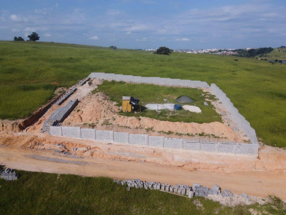 Imagem Chácara à Venda, 450 m² em Chácaras Luzitana - Hortolândia Imagem Chácara à Venda, 450 m² em Chácaras Luzitana - Hortolândia