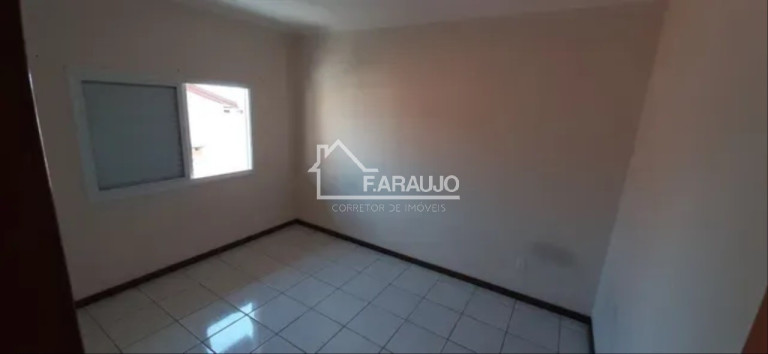 Imagem Sobrado com 3 Quartos à Venda, 180 m² em Jardim Astro - Sorocaba Imagem Sobrado com 3 Quartos à Venda, 180 m² em Jardim Astro - Sorocaba