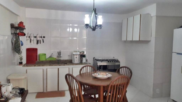 Imagem Casa com 5 Quartos à Venda, 500 m² em Pessegueiros - Teresópolis