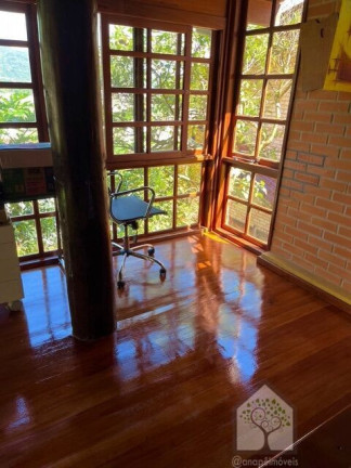 Imagem Casa com 4 Quartos à Venda, 237 m² em Itacorubi - Florianópolis