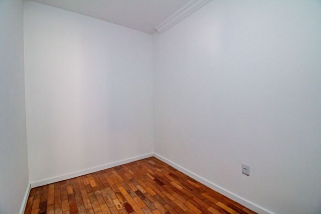 Imagem Imóvel com 3 Quartos à Venda, 142 m² em Petrópolis - Porto Alegre