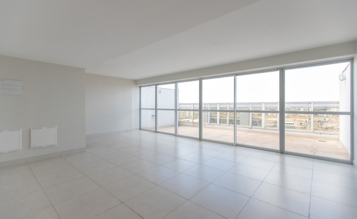 Sala Comercial à Venda, 3.000 m² em águas Claras - Brasília