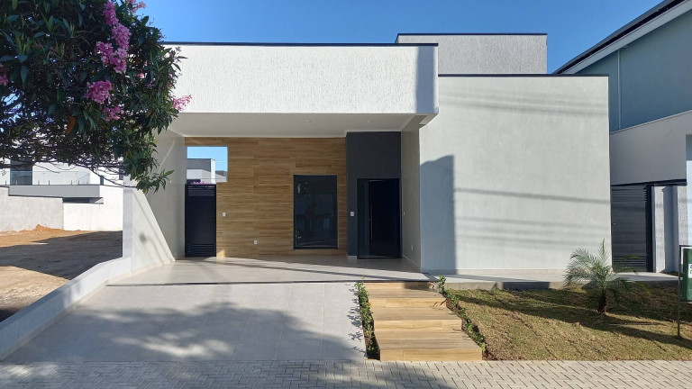 Casa com 3 Quartos à Venda, 300 m² em Residencial Ouroville - Taubaté