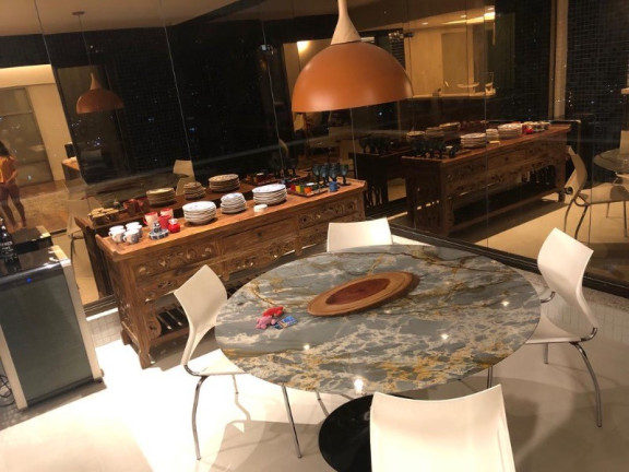 Imagem Imóvel com 4 Quartos à Venda, 305 m² em Graça - Salvador Imagem Imóvel com 4 Quartos à Venda, 305 m² em Graça - Salvador