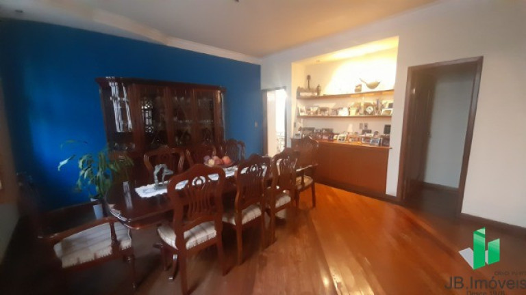 Imagem Casa com 5 Quartos à Venda, 320 m² em Ibituruna - Montes Claros Imagem Casa com 5 Quartos à Venda, 320 m² em Ibituruna - Montes Claros