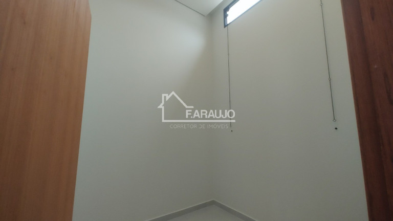 Imagem Imóvel com 3 Quartos à Venda,  em Cajuru Do Sul - Sorocaba