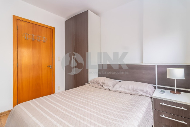 Imagem Apartamento com 2 Quartos à Venda, 72 m² em Petrópolis - Porto Alegre
