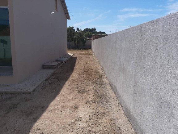 Imagem Casa com 2 Quartos à Venda, 300 m² em Centro (iguabinha) - Araruama