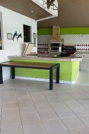 Imagem Casa com 4 Quartos à Venda, 400 m² em Centro - Guarapari