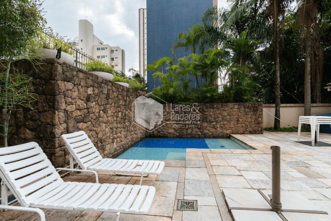 Imagem Apartamento com 3 Quartos à Venda, 195 m² em Moema - São Paulo Imagem Apartamento com 3 Quartos à Venda, 195 m² em Moema - São Paulo