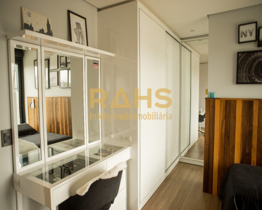 Imagem Casa com 4 Quartos à Venda, 671 m² em América - Joinville Imagem Casa com 4 Quartos à Venda, 671 m² em América - Joinville