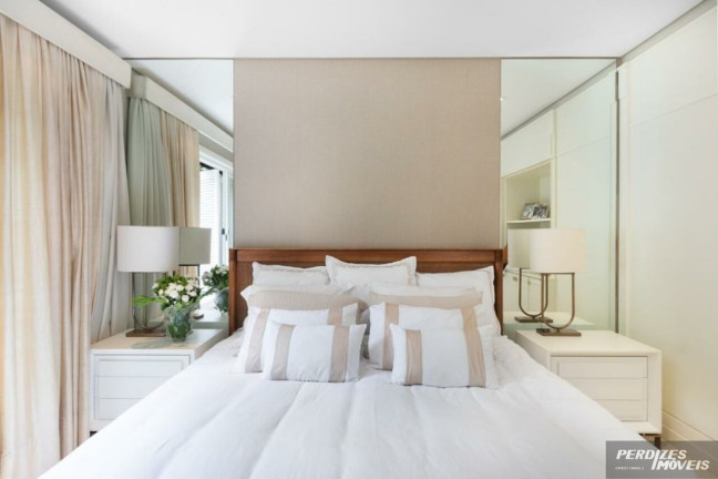Imagem Casa com 3 Quartos para Alugar, 320 m² em Pacaembu - São Paulo Imagem Casa com 3 Quartos para Alugar, 320 m² em Pacaembu - São Paulo