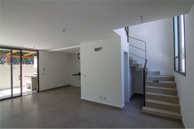 Imagem Casa com 3 Quartos à Venda, em Camburi - São Sebastião Imagem Casa com 3 Quartos à Venda, em Camburi - São Sebastião