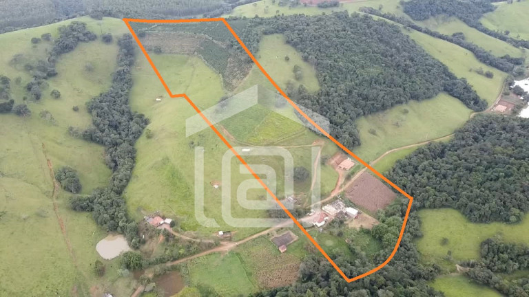 Imóvel com 4 Quartos à Venda, 120 m² em Santana De Caldas - Caldas