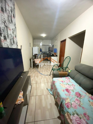 Imagem Casa com 2 Quartos à Venda, 70 m² em Jardim Suécia - Mogi Guaçu Imagem Casa com 2 Quartos à Venda, 70 m² em Jardim Suécia - Mogi Guaçu