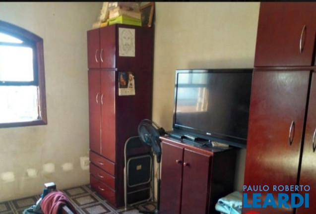 Imagem Casa com 2 Quartos à Venda, 196 m² em Jardim Irene - Santo André