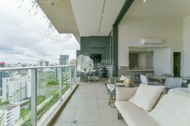 Apartamento com 3 Quartos à Venda, 175 m² em Cerqueira César - São Paulo