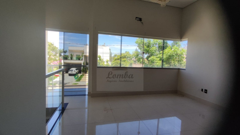 Imagem Casa com 5 Quartos para Alugar, 382 m² em Jardim Itália - Cuiabá