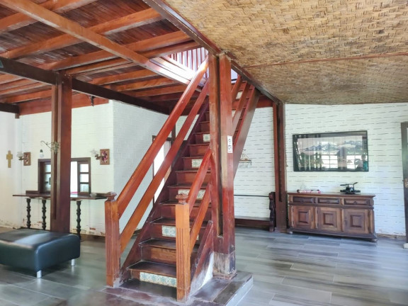 Imagem Casa com 8 Quartos à Venda, 327 m² em Albuquerque - Teresópolis Imagem Casa com 8 Quartos à Venda, 327 m² em Albuquerque - Teresópolis