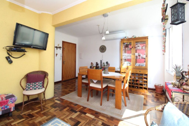 Imagem Imóvel com 3 Quartos à Venda, 67 m² em Menino Deus - Porto Alegre Imagem Imóvel com 3 Quartos à Venda, 67 m² em Menino Deus - Porto Alegre
