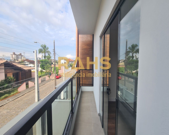 Imagem Casa com 3 Quartos à Venda, 195 m² em Floresta - Joinville Imagem Casa com 3 Quartos à Venda, 195 m² em Floresta - Joinville