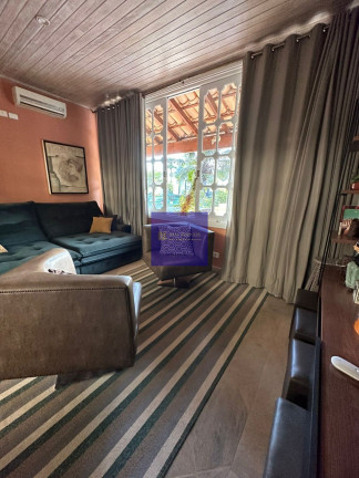 Imagem Casa com 7 Quartos à Venda, em Enseada - Guarujá Imagem Casa com 7 Quartos à Venda, em Enseada - Guarujá