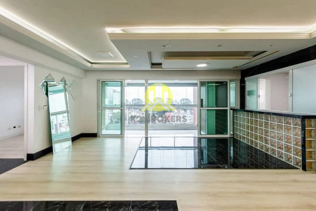 Imagem Apartamento com 3 Quartos à Venda, 120 m² em Cabral - Curitiba