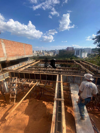 Imagem Casa com 4 Quartos à Venda, 463 m² em Portal Do Sol - Contagem