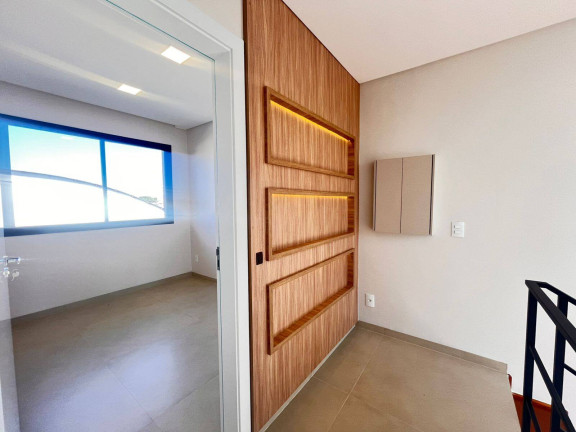 Imagem Sobrado com 3 Quartos à Venda, 153 m² em Pioneiros Catarinense - Cascavel