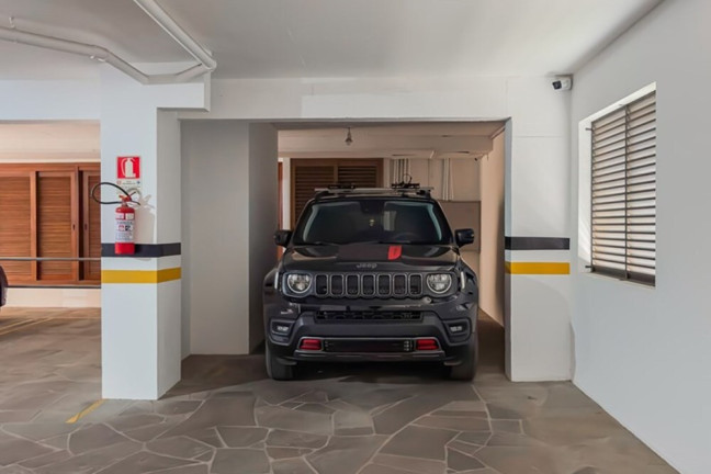 Imagem Apartamento com 2 Quartos à Venda, 76 m² em Rio Branco - Porto Alegre