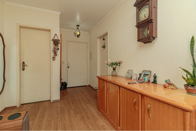 Imagem Imóvel com 1 Quarto à Venda, 46 m² em Passo Da Areia - Porto Alegre Imagem Imóvel com 1 Quarto à Venda, 46 m² em Passo Da Areia - Porto Alegre