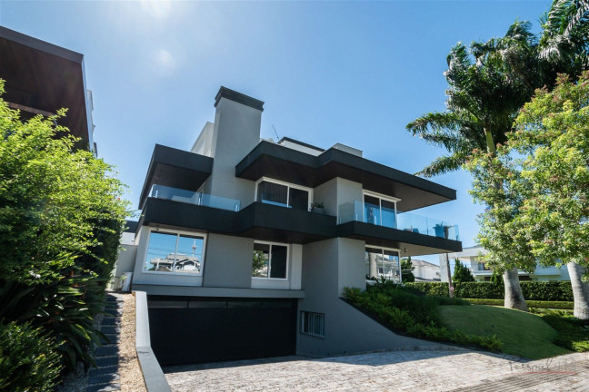 Imagem Casa com 7 Quartos à Venda, 780 m² em Jurerê Internacional - Florianópolis Imagem Casa com 7 Quartos à Venda, 780 m² em Jurerê Internacional - Florianópolis