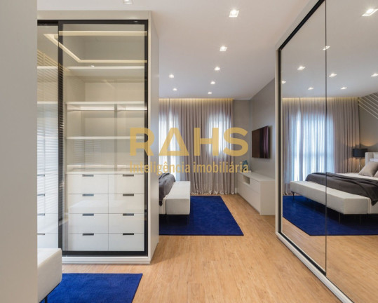 Imagem Cobertura com 4 Quartos à Venda, 310 m² em Centro - Balneário Camboriú Imagem Cobertura com 4 Quartos à Venda, 310 m² em Centro - Balneário Camboriú