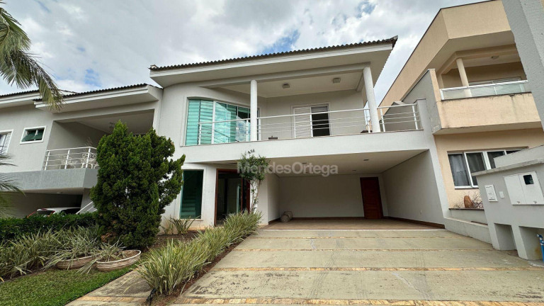 Casa com 3 Quartos à Venda ou Locação, 196 m² em Parque Residencial Villa Dos Inglezes - Sorocaba