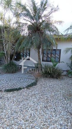 Imagem Casa com 3 Quartos à Venda, em Boehmerwald - Joinville Imagem Casa com 3 Quartos à Venda, em Boehmerwald - Joinville