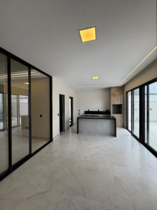 Imagem Casa com 4 Quartos à Venda, 260 m² em Novo Aleixo - Manaus Imagem Casa com 4 Quartos à Venda, 260 m² em Novo Aleixo - Manaus