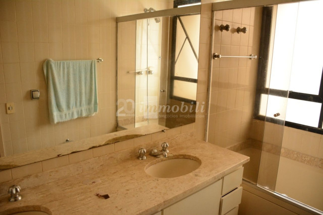 Imagem Apartamento com 3 Quartos à Venda, 200 m² em Higienópolis - São Paulo Imagem Apartamento com 3 Quartos à Venda, 200 m² em Higienópolis - São Paulo
