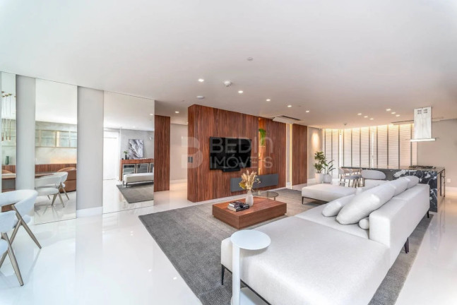 Apartamento com 4 Quartos à Venda, 256 m² em Centro - Balneário Camboriú