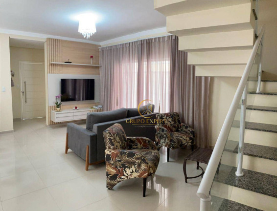 Sobrado com 4 Quartos à Venda, 190 m² em Parque Califórnia - Jacareí