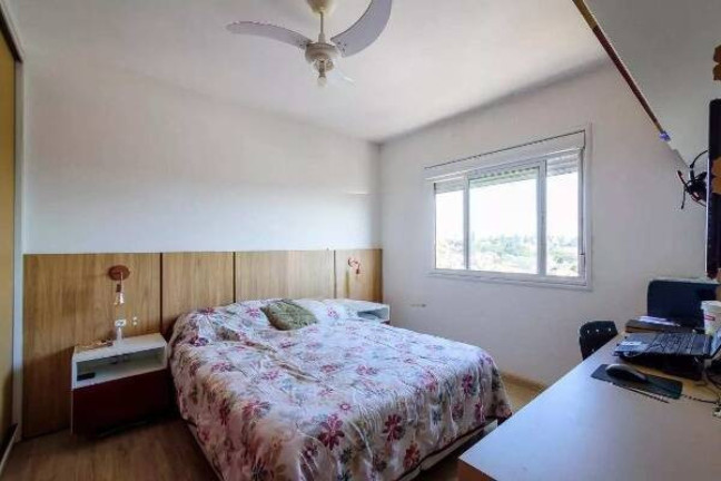 Imagem Apartamento com 3 Quartos à Venda, 81 m² em Porto Alegre