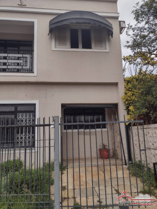 Casa com 7 Quartos para Alugar, 220 m² em Centro - Jacareí