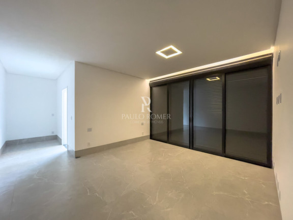 Imagem Casa com 4 Quartos à Venda, 359 m² em Residencial Goiânia Golfe Clube - Goiânia Imagem Casa com 4 Quartos à Venda, 359 m² em Residencial Goiânia Golfe Clube - Goiânia