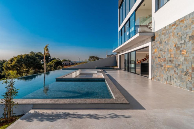 Imagem Sobrado com 4 Quartos à Venda, 620 m² em Usina - Atibaia